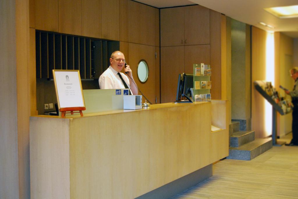 Hotel Melinda Oostende Bagian luar foto