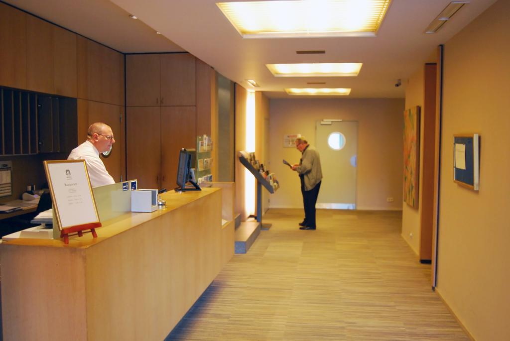 Hotel Melinda Oostende Bagian luar foto