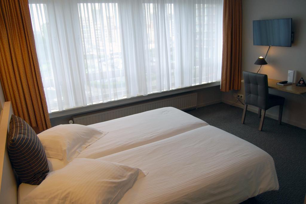 Hotel Melinda Oostende Bagian luar foto
